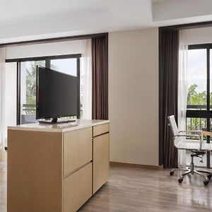 Executive King Room